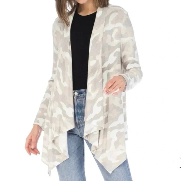 Collection by Bobeau “Amie” pink camouflage waterfall cardigan, size L, NWT - Picture 1 of 6